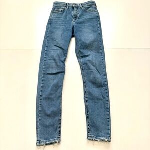 Topshop skinny blue jean size 26